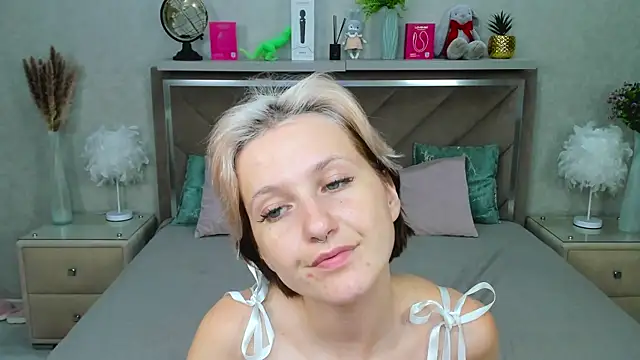 MiaKarlos online show from 31, 7, 2026