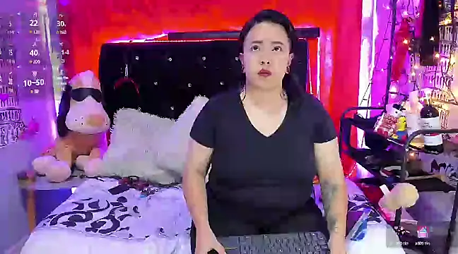 Snapshot of katieeandsharonn chatting on 18, 1, 2025 katieeandsharonn online show from 18, 1, 2025