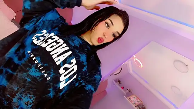 Snapshot of Jadeyourqueen chatting on 4, 1, 2025 Jadeyourqueen online show from 4, 1, 2025