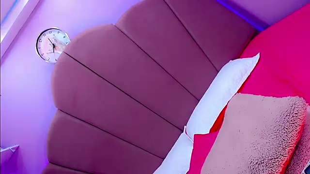 SexyValeriaa online show from 17, 3, 2025