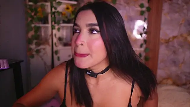 zoey-fox online show from 25, 6, 2026