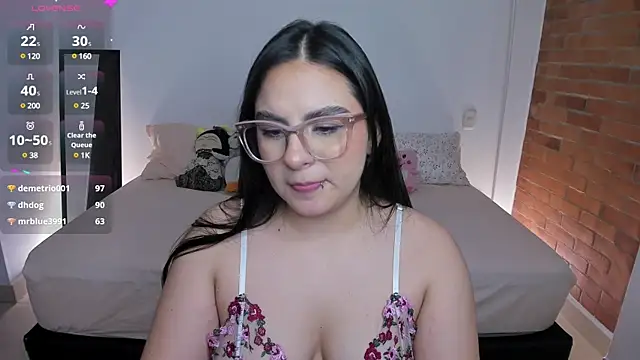 charlotte blass online show from 19, 1, 2025