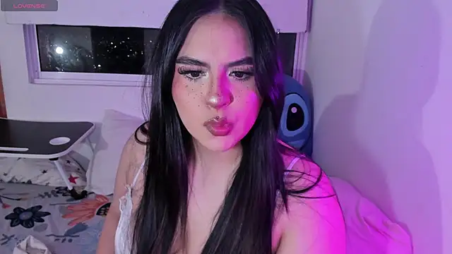 charlotte blass online show from 25, 2, 2026