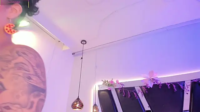 antonelllepiercee online show from 2, 5, 2026
