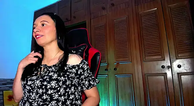 Snapshot of gracekelly12 chatting on 3, 12, 2024 gracekelly12 online show from 3, 12, 2024