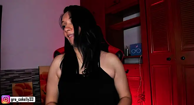 Snapshot of gracekelly12 chatting on 5, 12, 2024 gracekelly12 online show from 5, 12, 2024