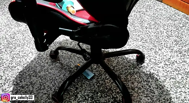 Snapshot of gracekelly12 chatting on 6, 12, 2024 gracekelly12 online show from 6, 12, 2024