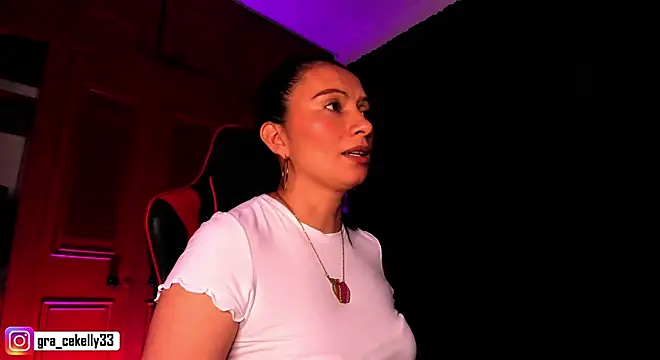 Snapshot of gracekelly12 chatting on 10, 12, 2024 gracekelly12 online show from 10, 12, 2024