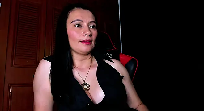 Snapshot of gracekelly12 chatting on 12, 12, 2024 gracekelly12 online show from 12, 12, 2024