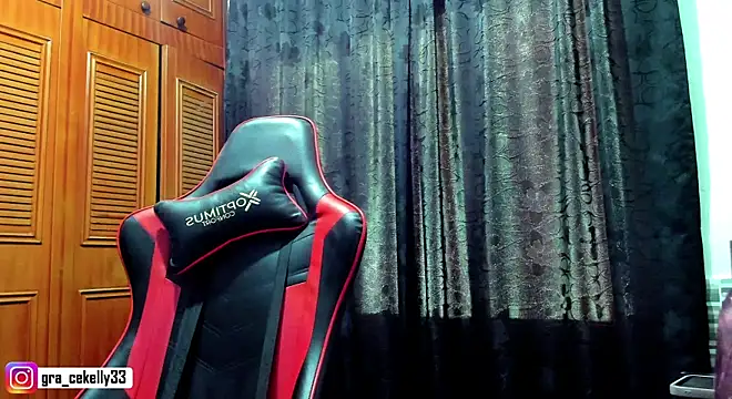 Snapshot of gracekelly12 chatting on 8, 1, 2025 gracekelly12 online show from 8, 1, 2025