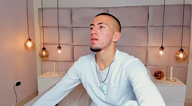 King Dante  online show from 16, 12, 2024