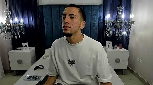 King Dante  online show from 1, 2, 2025