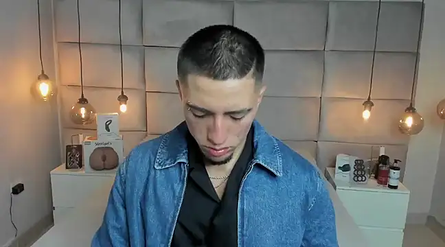 King Dante  online show from 12, 2, 2025