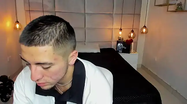 King Dante  online show from 25, 2, 2025