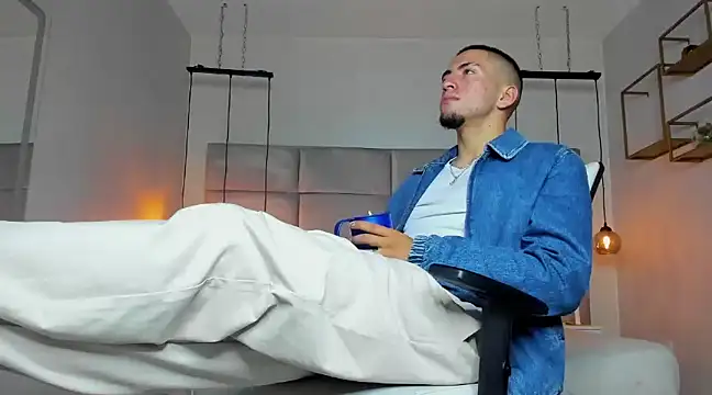 King Dante  online show from 12, 3, 2025