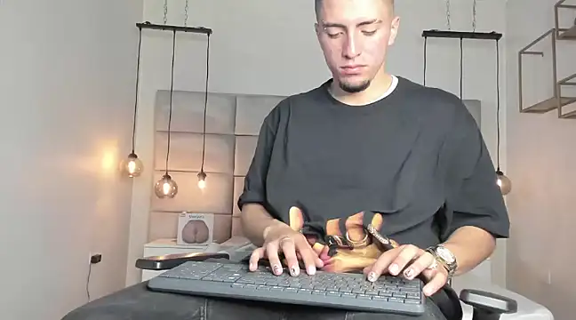 King Dante  online show from 13, 3, 2025