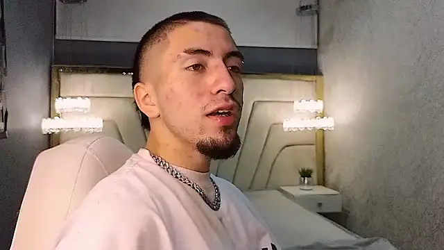 King Dante  online show from 8, 10, 2025