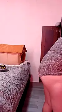 Skylar-Vox- online show from 4, 3, 2025