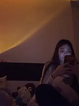 daniniescobarr online show from 13, 3, 2026