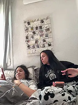 daniniescobarr online show from 22, 3, 2026