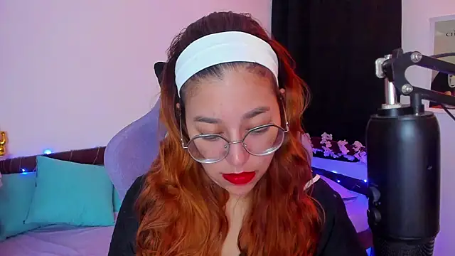  Moon Johnson online show from 8, 11, 2025