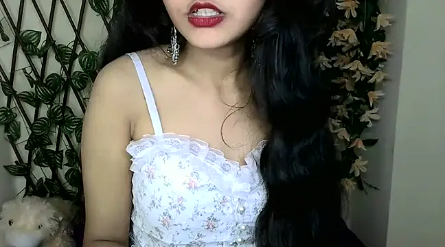 SUZY FROMUS online show from 18, 1, 2025