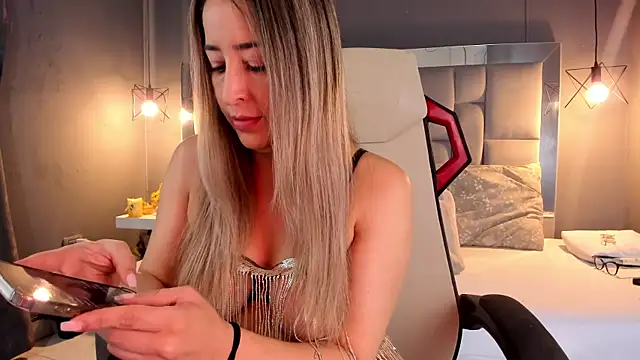 AliceSteel12 online show from 6, 12, 2024