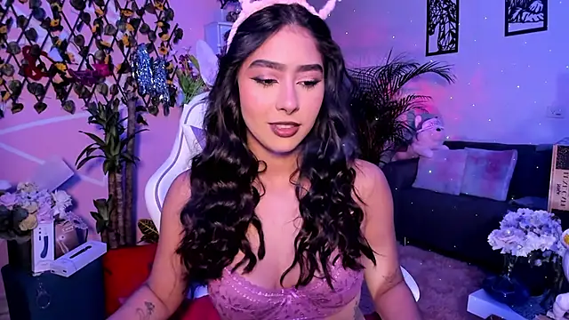 Snapshot of Danielacossio chatting on 4, 3, 2026 Danielacossio online show from 4, 3, 2026