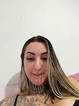 hotskinny1 online show from 2, 5, 2026
