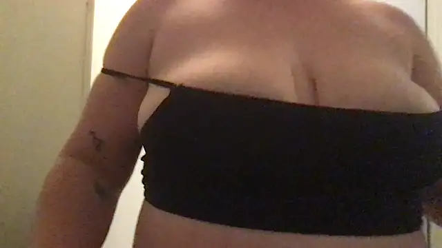 Snapshot of FatalRose chatting on 4, 1, 2025 FatalRose online show from 4, 1, 2025