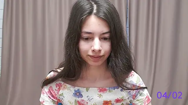 Snapshot of sweet_sweet_angel chatting on 4, 2, 2025 sweet sweet angel online show from 4, 2, 2025