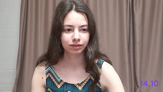 Snapshot of sweet_sweet_angel chatting on 14, 10, 2025 sweet sweet angel online show from 14, 10, 2025