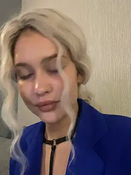 KikiWatson online show from 19, 1, 2025