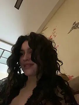 KikiWatson online show from 6, 2, 2025