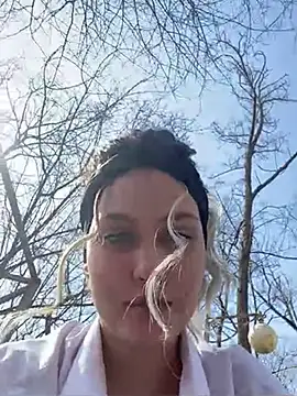 KikiWatson online show from 10, 3, 2025