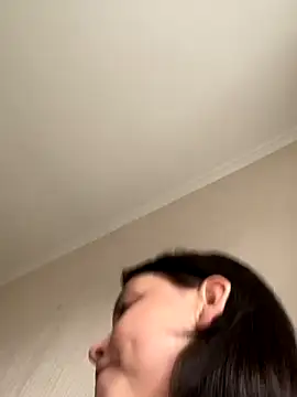 KikiWatson online show from 3, 10, 2025