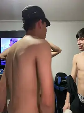 Snapshot of LatinBoysxxx chatting on 21, 12, 2024 LatinBoysxxx online show from 21, 12, 2024