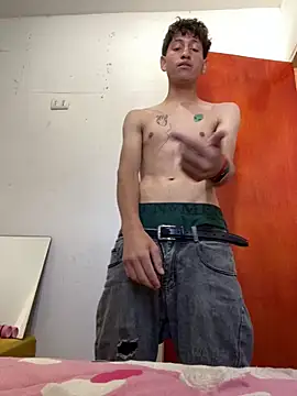 Snapshot of LatinBoysxxx chatting on 18, 3, 2026 LatinBoysxxx online show from 18, 3, 2026