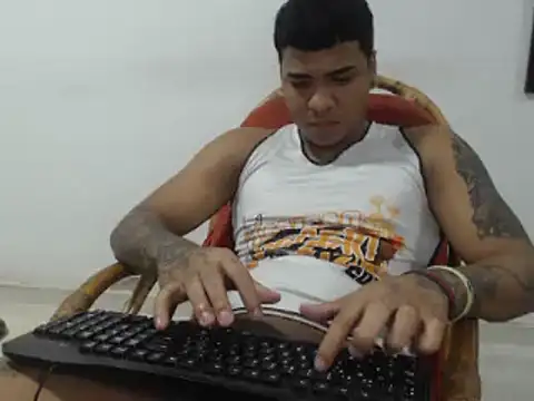 Snapshot of camiloacosta321 chatting on 26, 12, 2024 camiloacosta321 online show from 26, 12, 2024