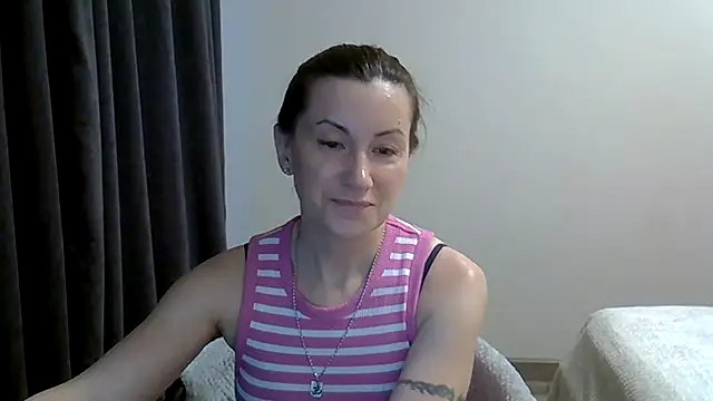 Snapshot of jainesummer chatting on 9, 12, 2024 jainesummer online show from 9, 12, 2024