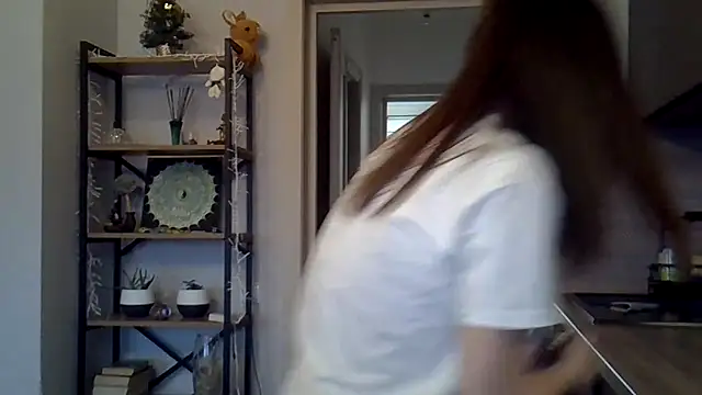 Snapshot of jainesummer chatting on 18, 12, 2024 jainesummer online show from 18, 12, 2024