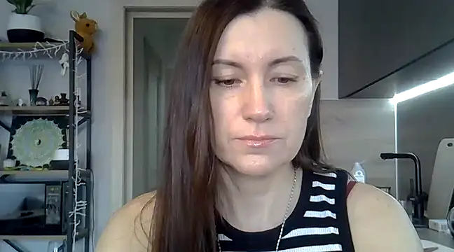 Snapshot of jainesummer chatting on 5, 2, 2025 jainesummer online show from 5, 2, 2025