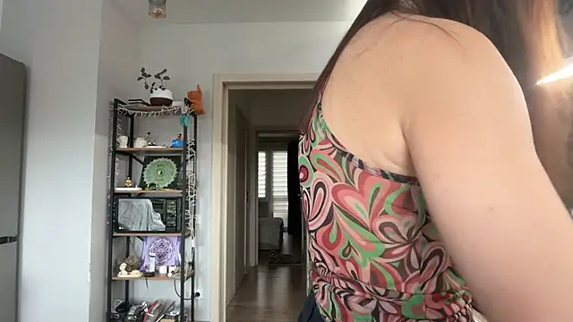 Snapshot of jainesummer chatting on 14, 10, 2025 jainesummer online show from 14, 10, 2025