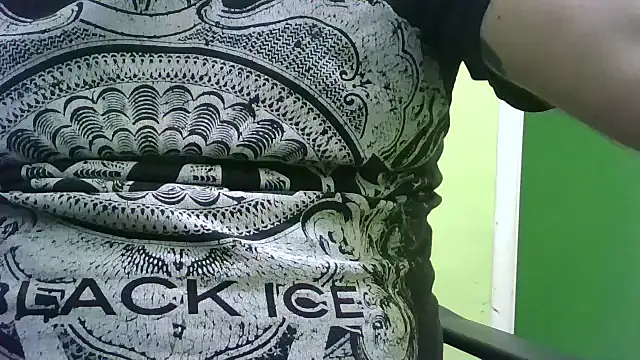 loganwolverine02 online show from 4, 2, 2025