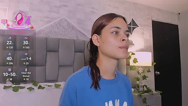 HannaRhodes online show from 17, 3, 2025