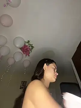 HannaRhodes online show from 4, 5, 2026