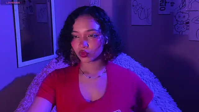 MadelineBenet online show from 17, 3, 2025