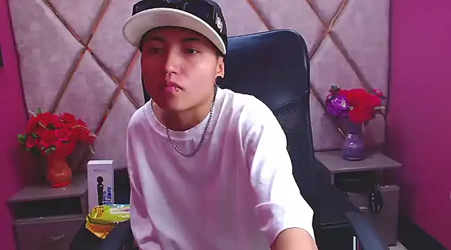 Im Mathias online show from 1, 2, 2025