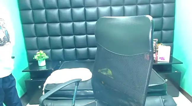 Im Mathias online show from 13, 3, 2025