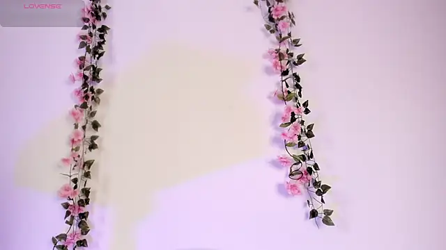 Luna-Chann online show from 24, 6, 2026